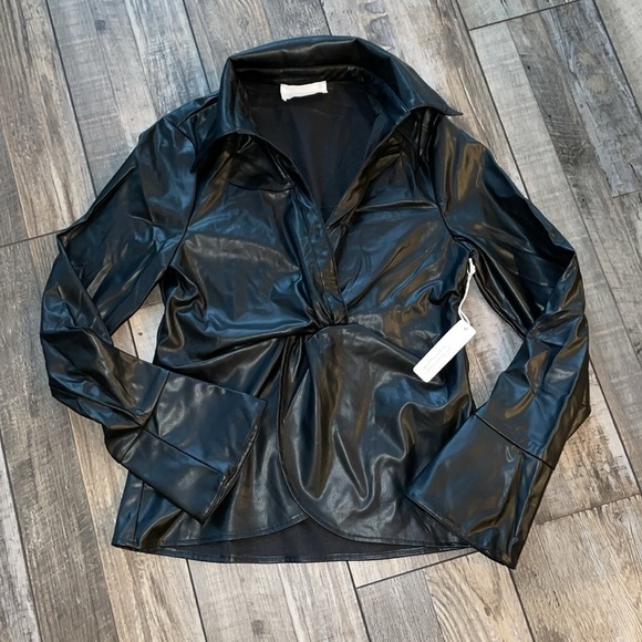 NWT Six/Fifty Faux Leather Blouse in size M - Picture 3 of 7